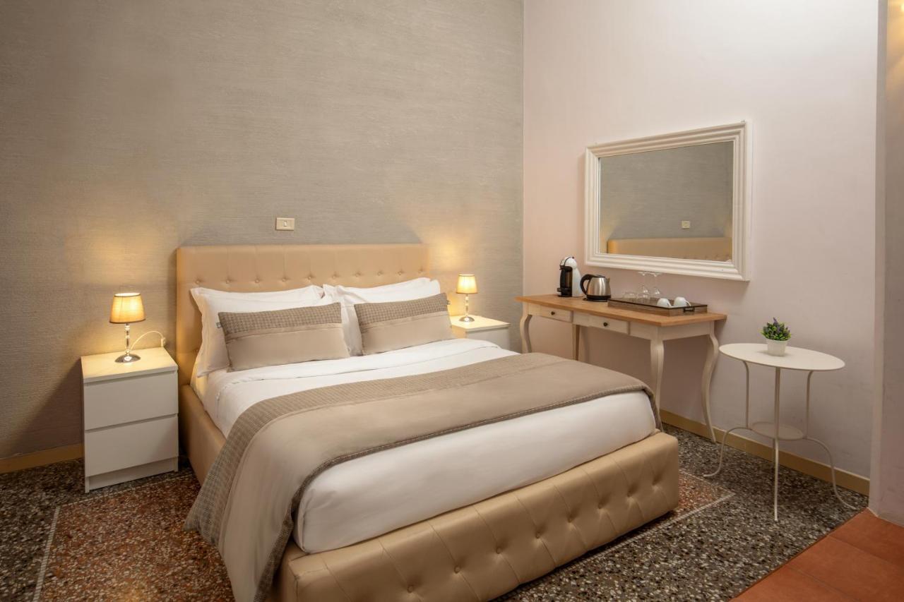 Baldassini Suites Rome Exterior photo