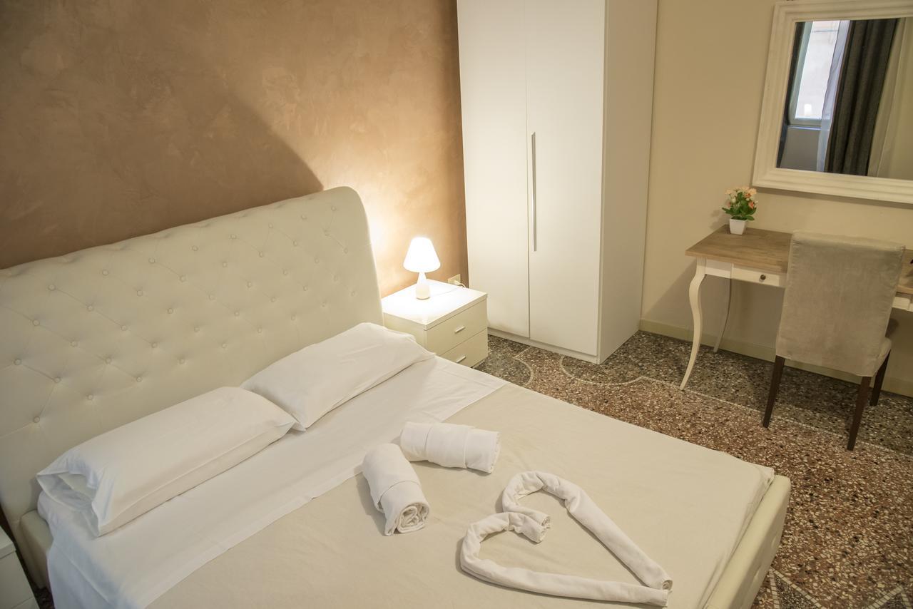Baldassini Suites Rome Exterior photo