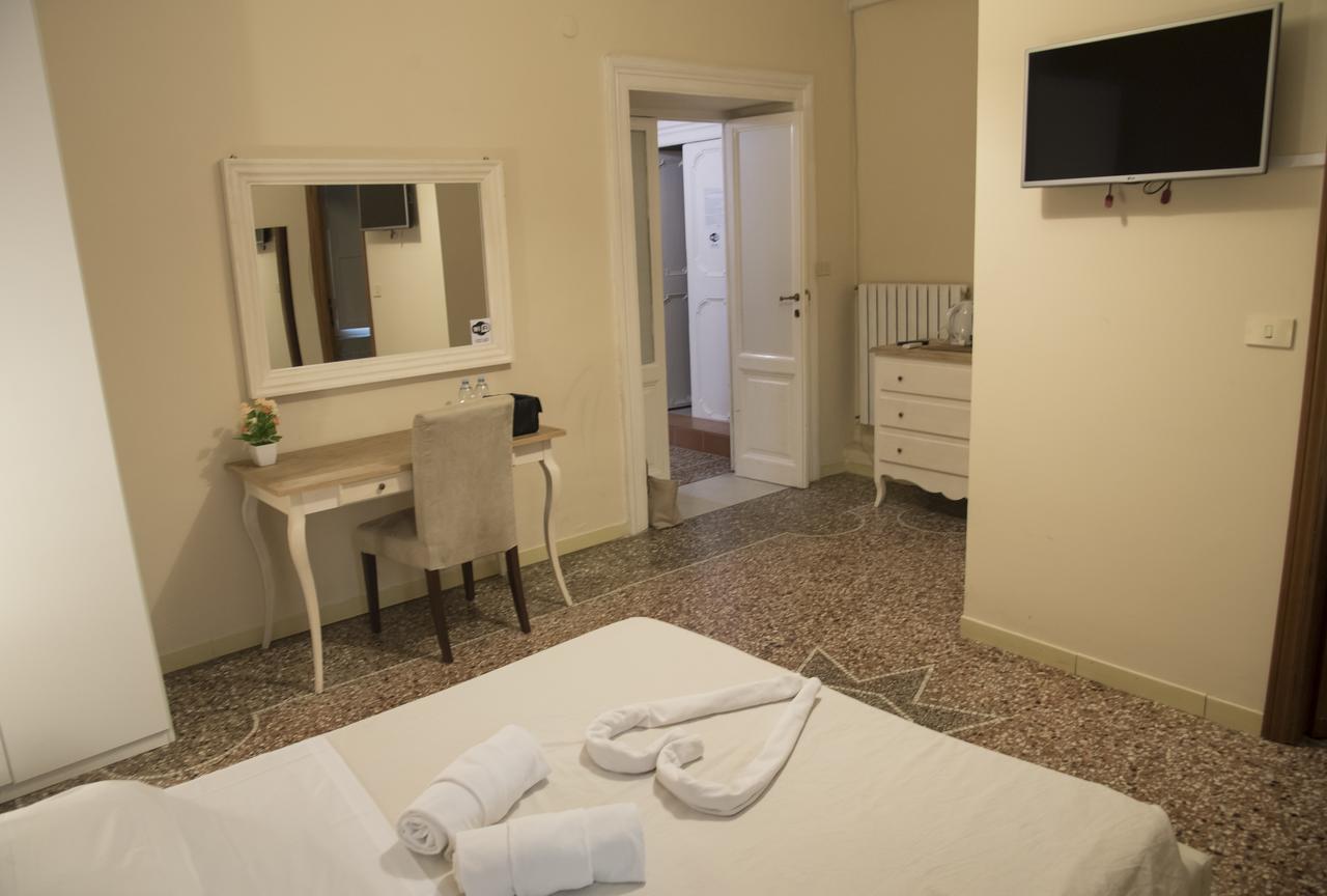 Baldassini Suites Rome Exterior photo